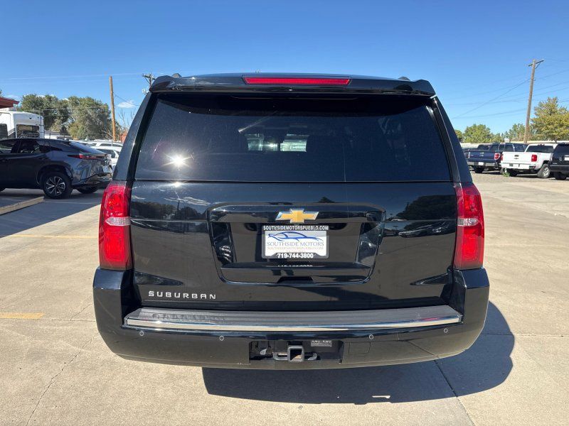 2015 Chevrolet Suburban 1500 LTZ photo 4