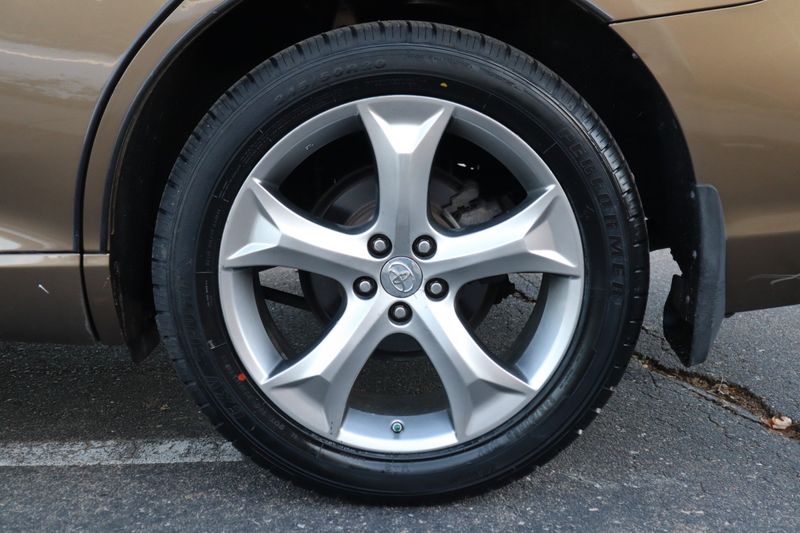 2009 Toyota Venza Photos