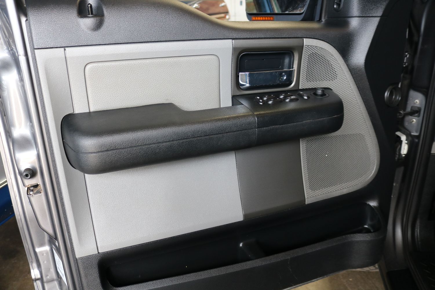 2005 Ford F-150 FX4 | Victory Motors of Colorado