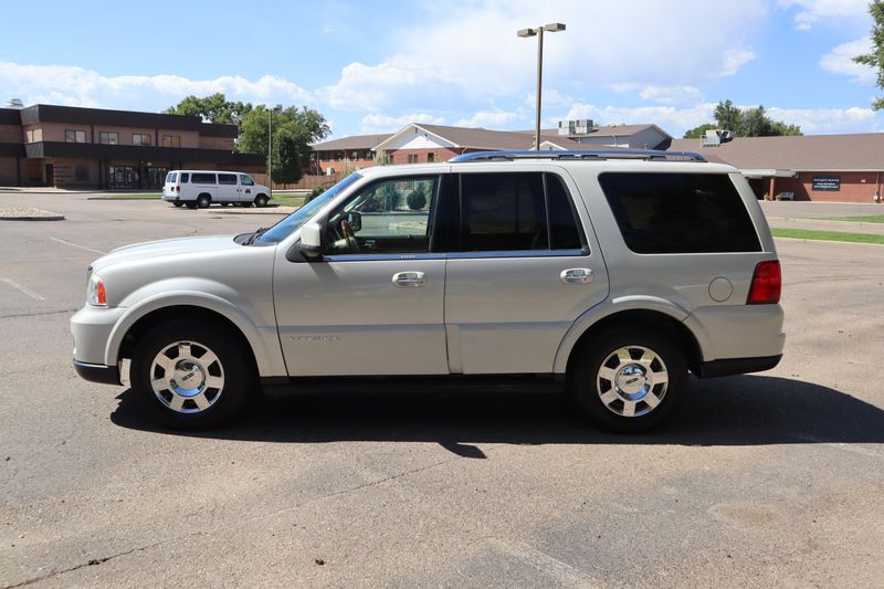 2006 Lincoln Navigator Luxury | Victory Motors of Colorado