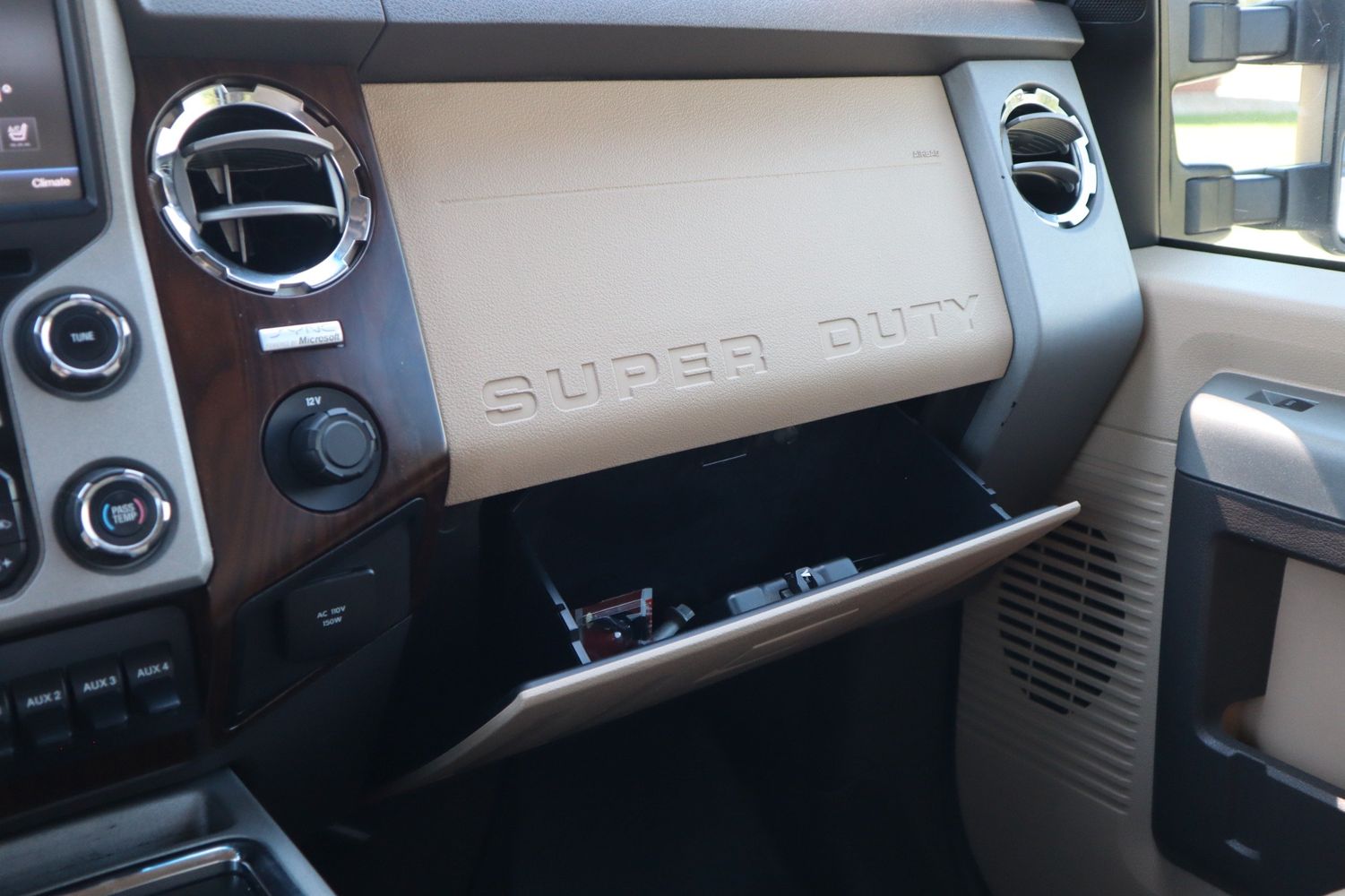 2014 Ford F250 Super Duty Lariat Victory Motors of Colorado