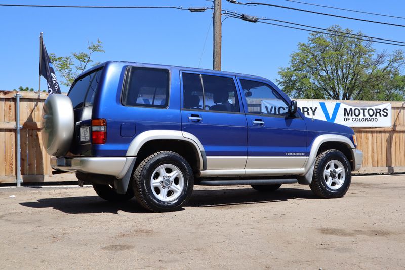 1999 Isuzu Trooper Photos