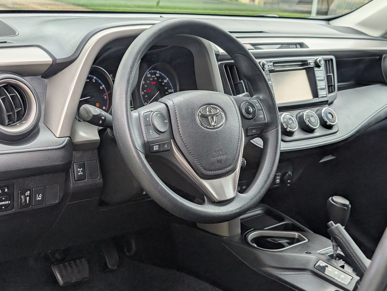 2017 Toyota RAV4 39