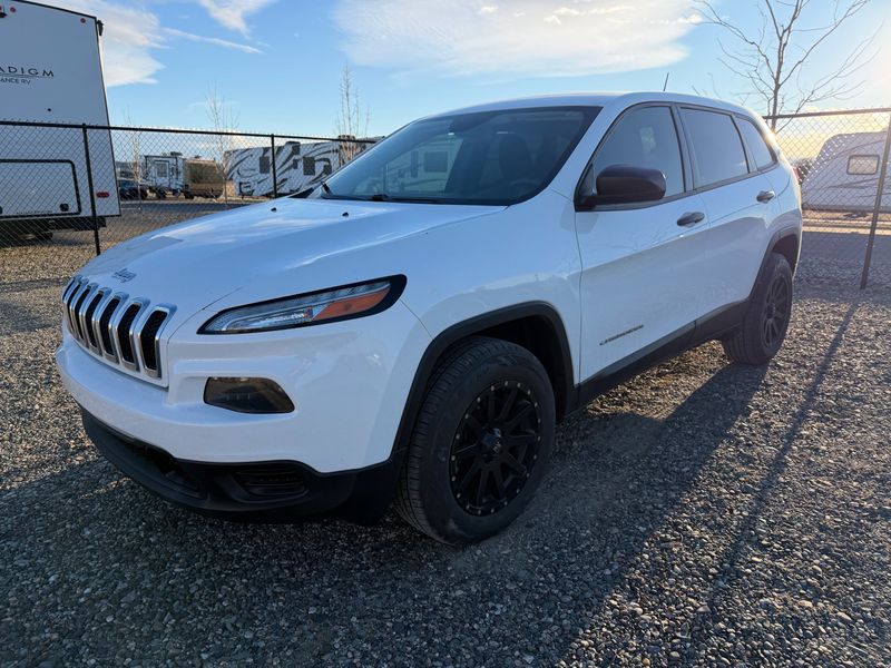 2017 Jeep Cherokee Sport