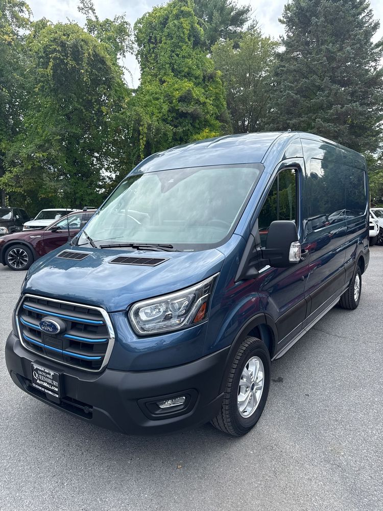 2023 Ford Transit photo 3