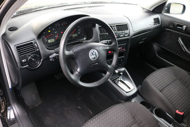 2003 Volkswagen Jetta Photos