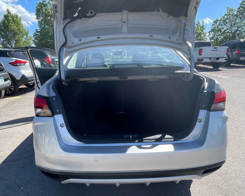 2020 Nissan Versa Sedan SV - Photo 19