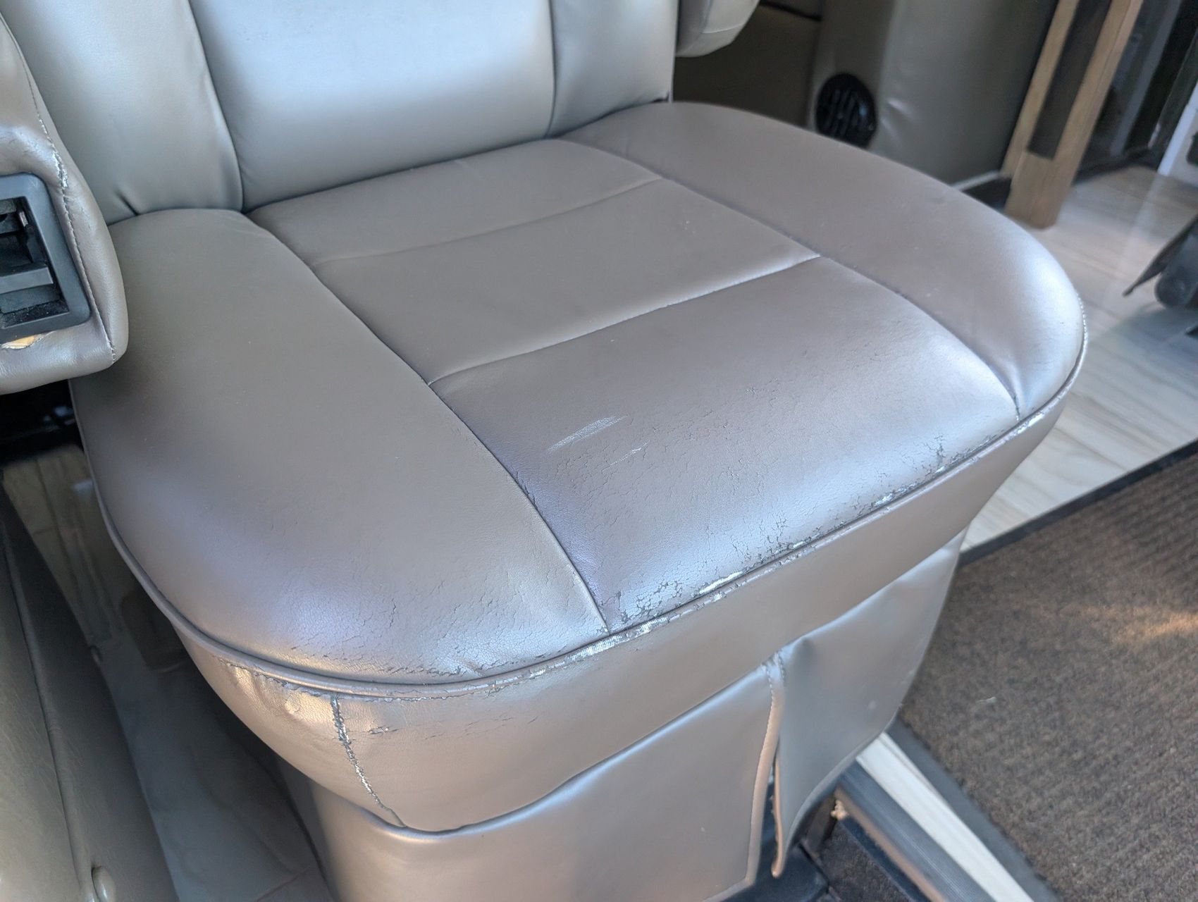 2019 Jayco Embark 196