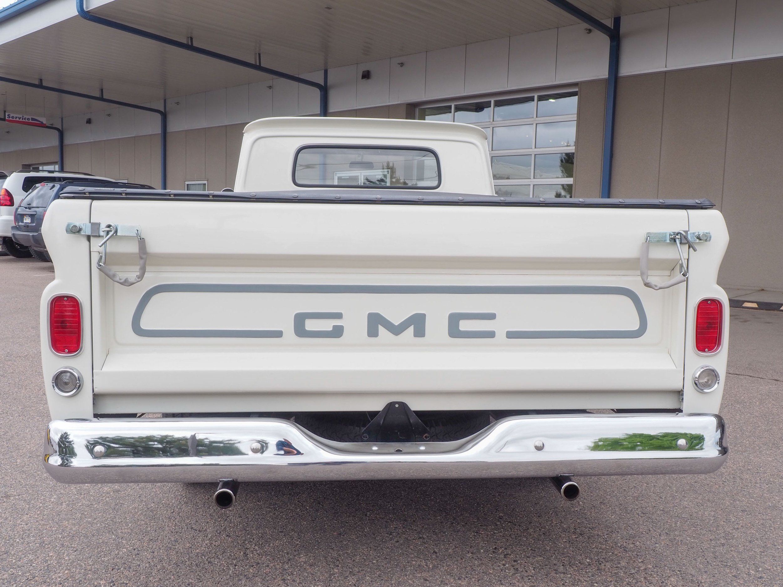 1966 GMC Pickup White RWD