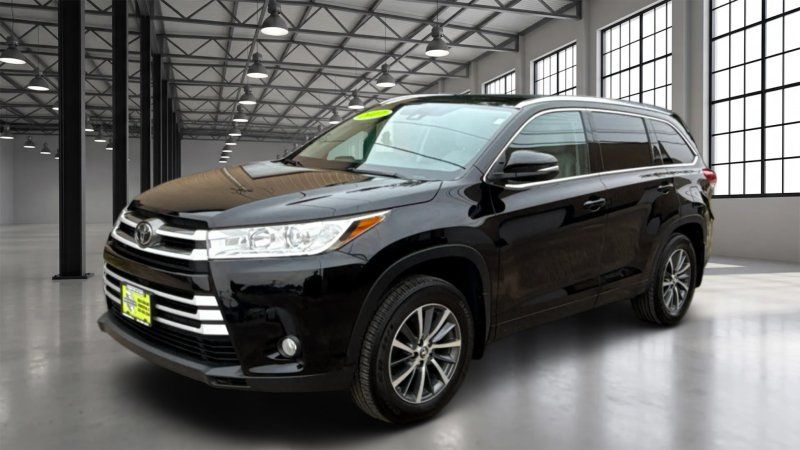 2017 Toyota Highlander XLE