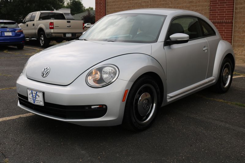 2012 Volkswagen Beetle 2.5L PZEV | Victory Motors of Colorado