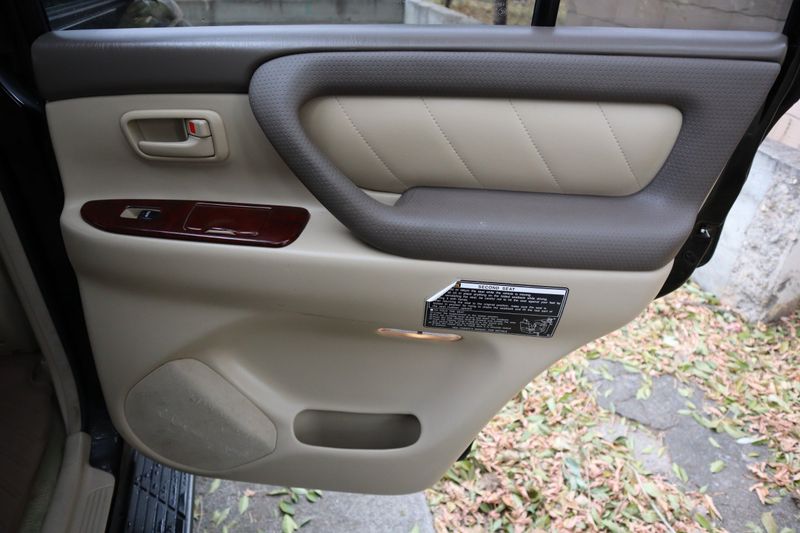 2006 Toyota Land Cruiser Base | Victory Motors of Colorado