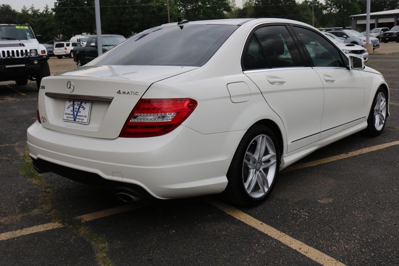 2012 Mercedes-Benz C-Class Photos