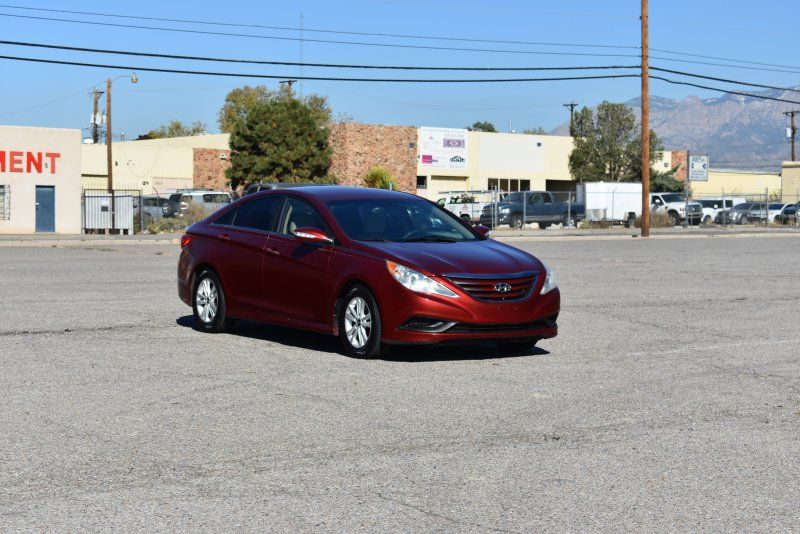 2014 Hyundai Sonata GLS photo 2