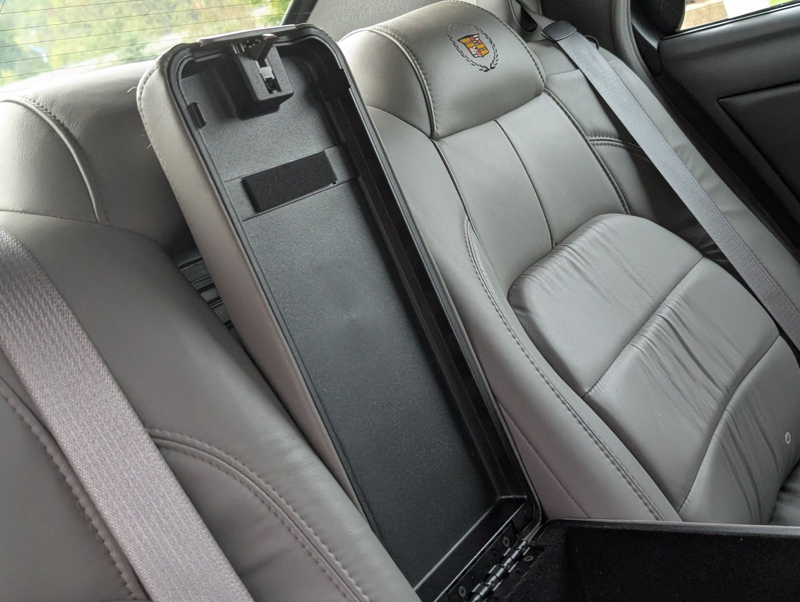 2005 Cadillac DeVille 124