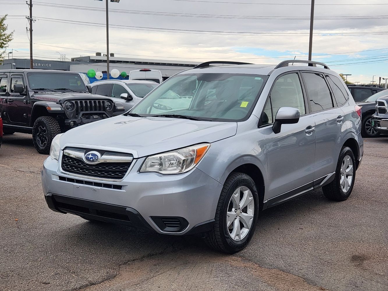 2015 Subaru Forester 2.5i Premium photo 2