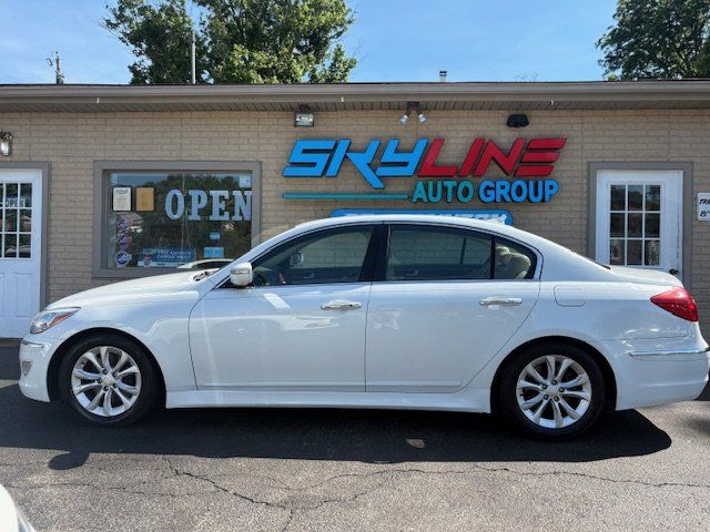 2013 Hyundai Genesis 3.8's photo