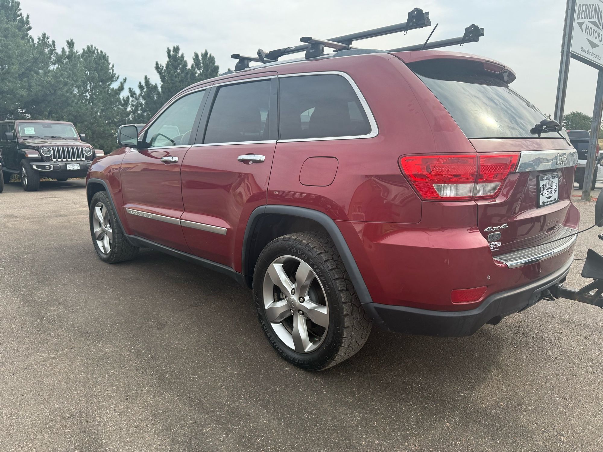2012 Jeep Grand Cherokee Overland photo 27