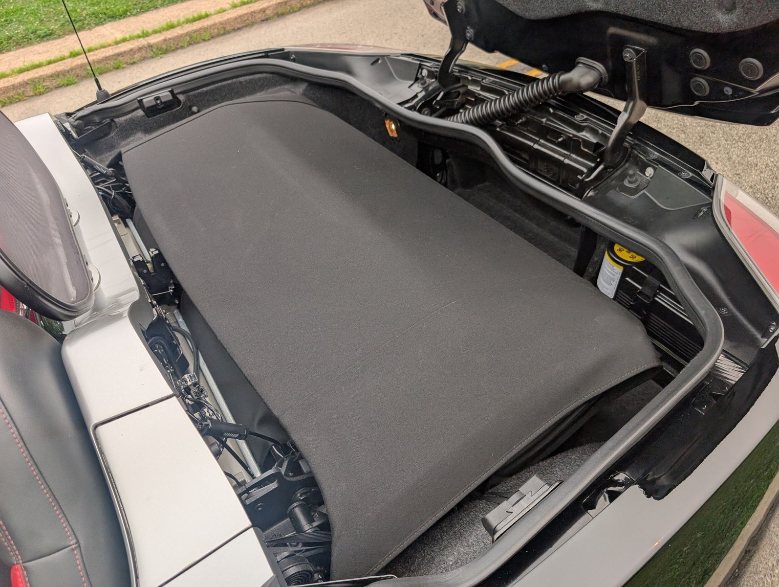 2007 Saturn Sky 52