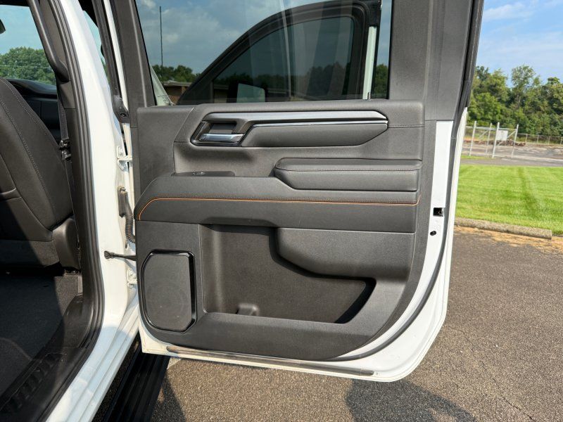 2024 GMC Sierra 2500HD AT4 - Photo 19