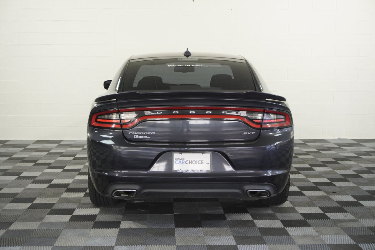 2016 Dodge Charger SXT