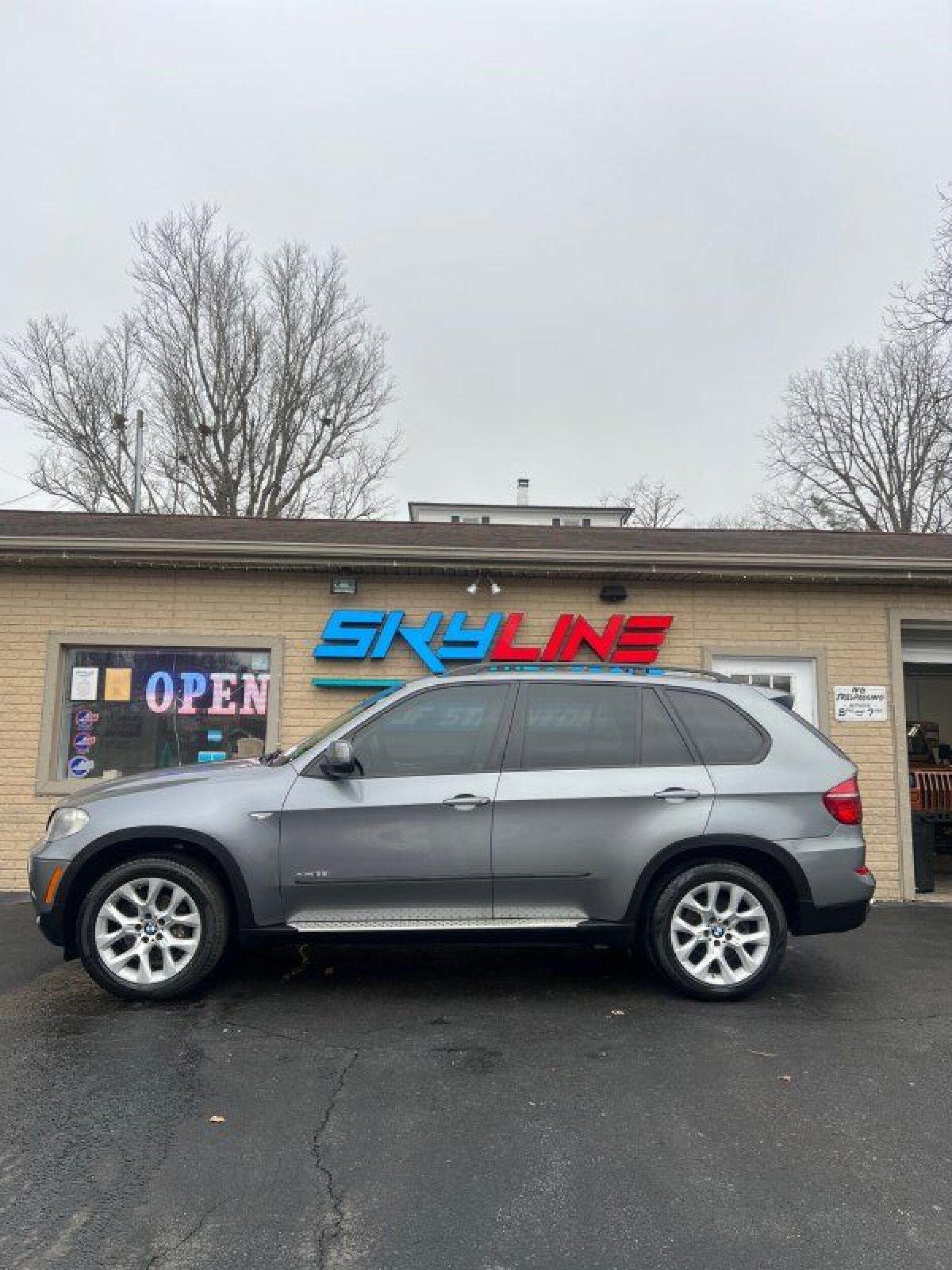 2011 BMW X5 xDrive35i's photo