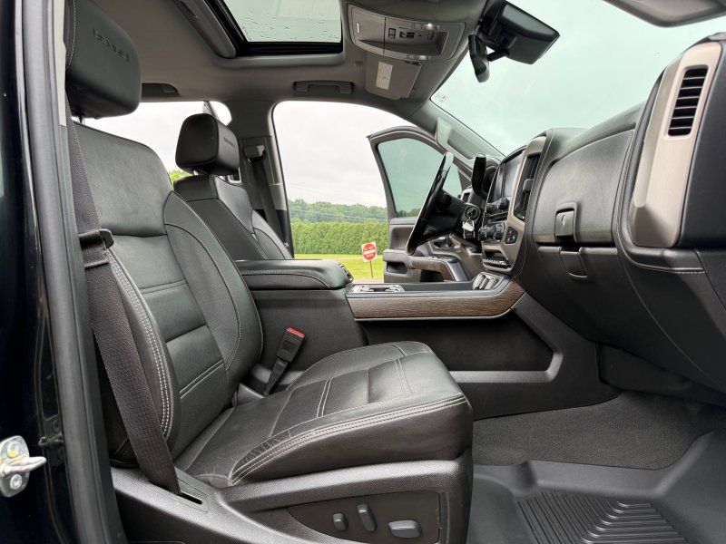 2019 GMC Sierra 3500 Denali HD Denali - Photo 20