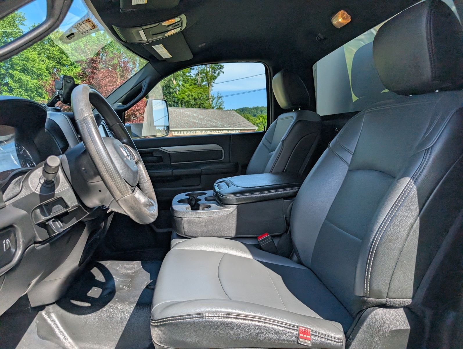 2022 Ram 4500 16' Box Truck 49