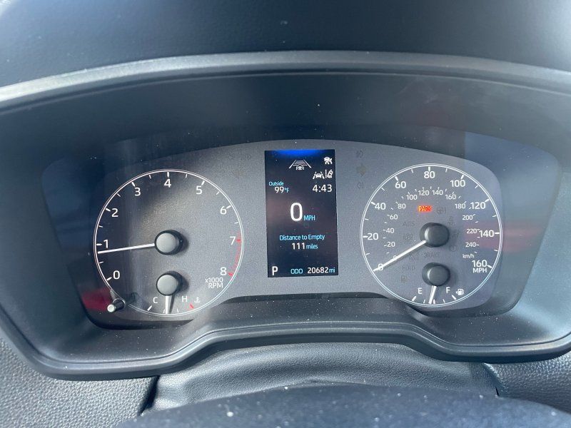 2023 Toyota Corolla Cross LE - Photo 11