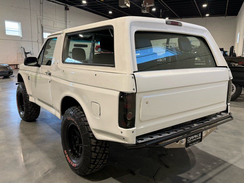 1992 Ford Bronco XLT, photo 3