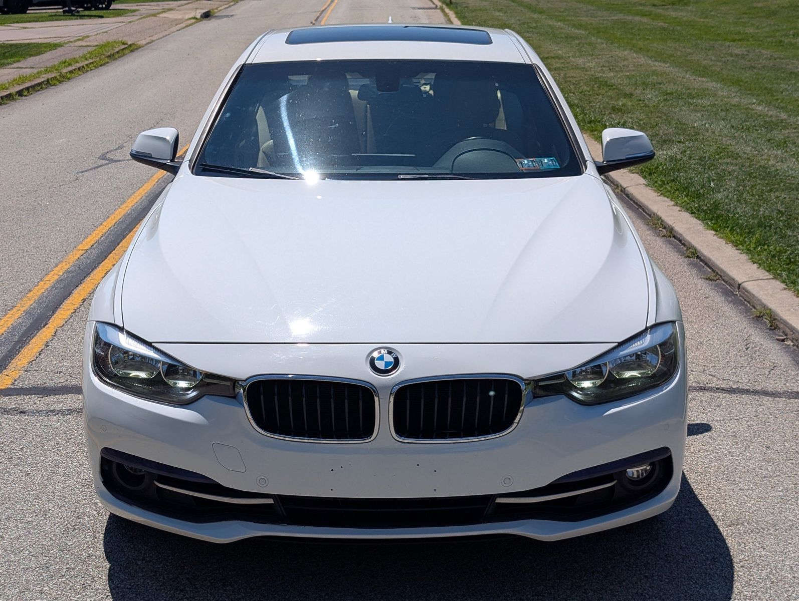 2017 BMW 330i 27