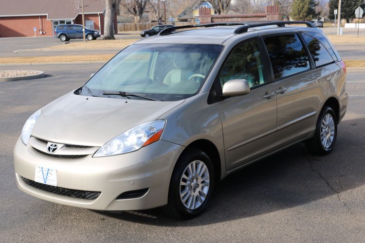 2010 Toyota Sienna XLE | Victory Motors of Colorado