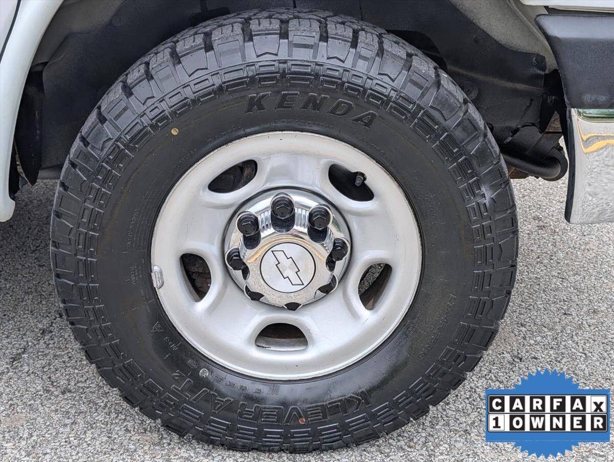 2018 Chevrolet Express 19