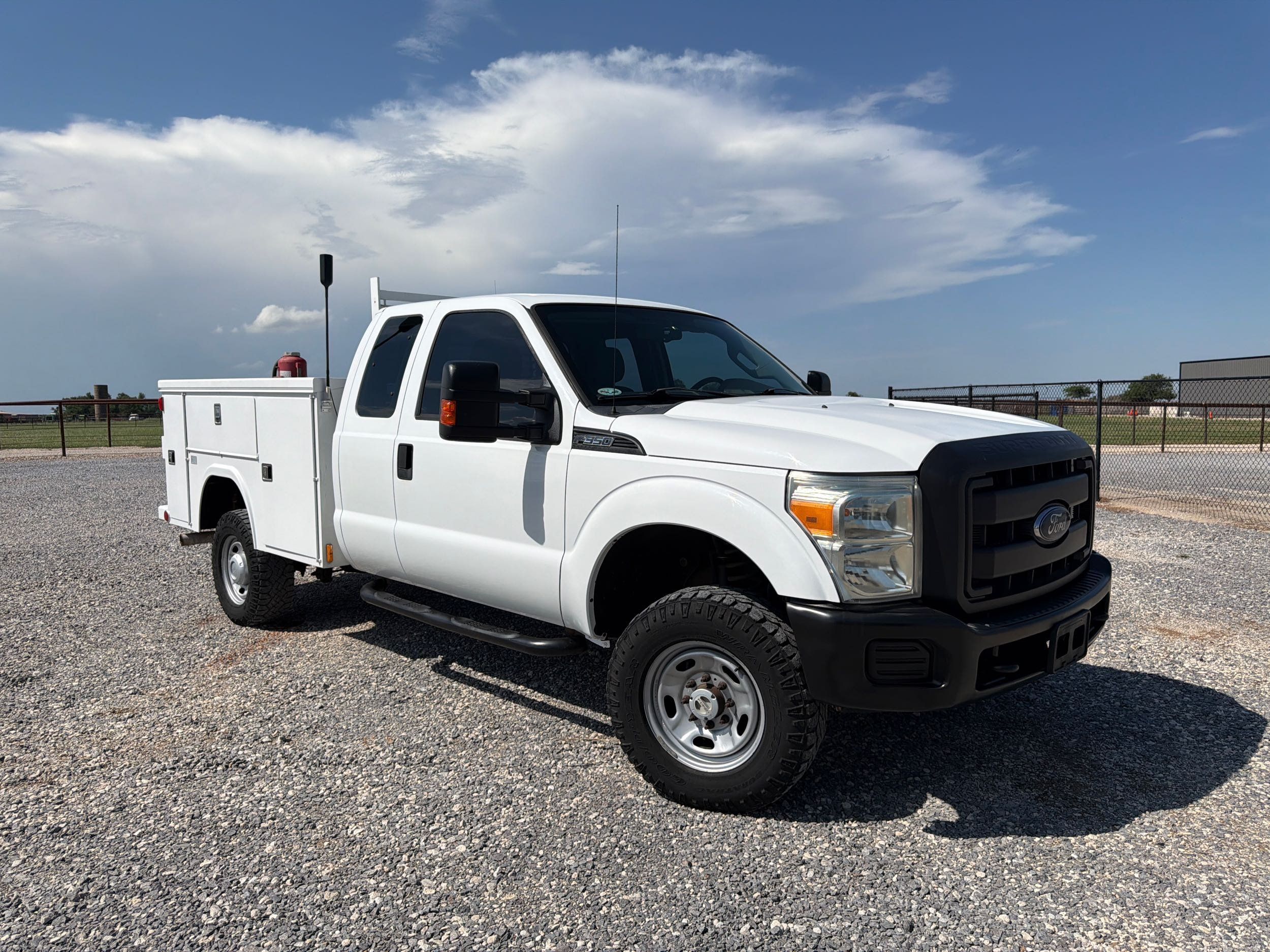 2015 Ford F-350 XLT 4x4 SuperCab 158-In SRW's photo