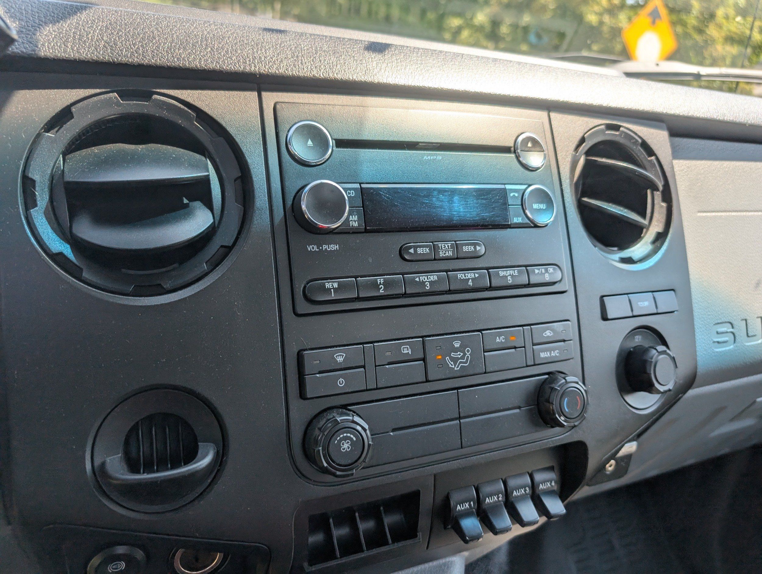 2018 Ford F-650 SuperCab photo 51