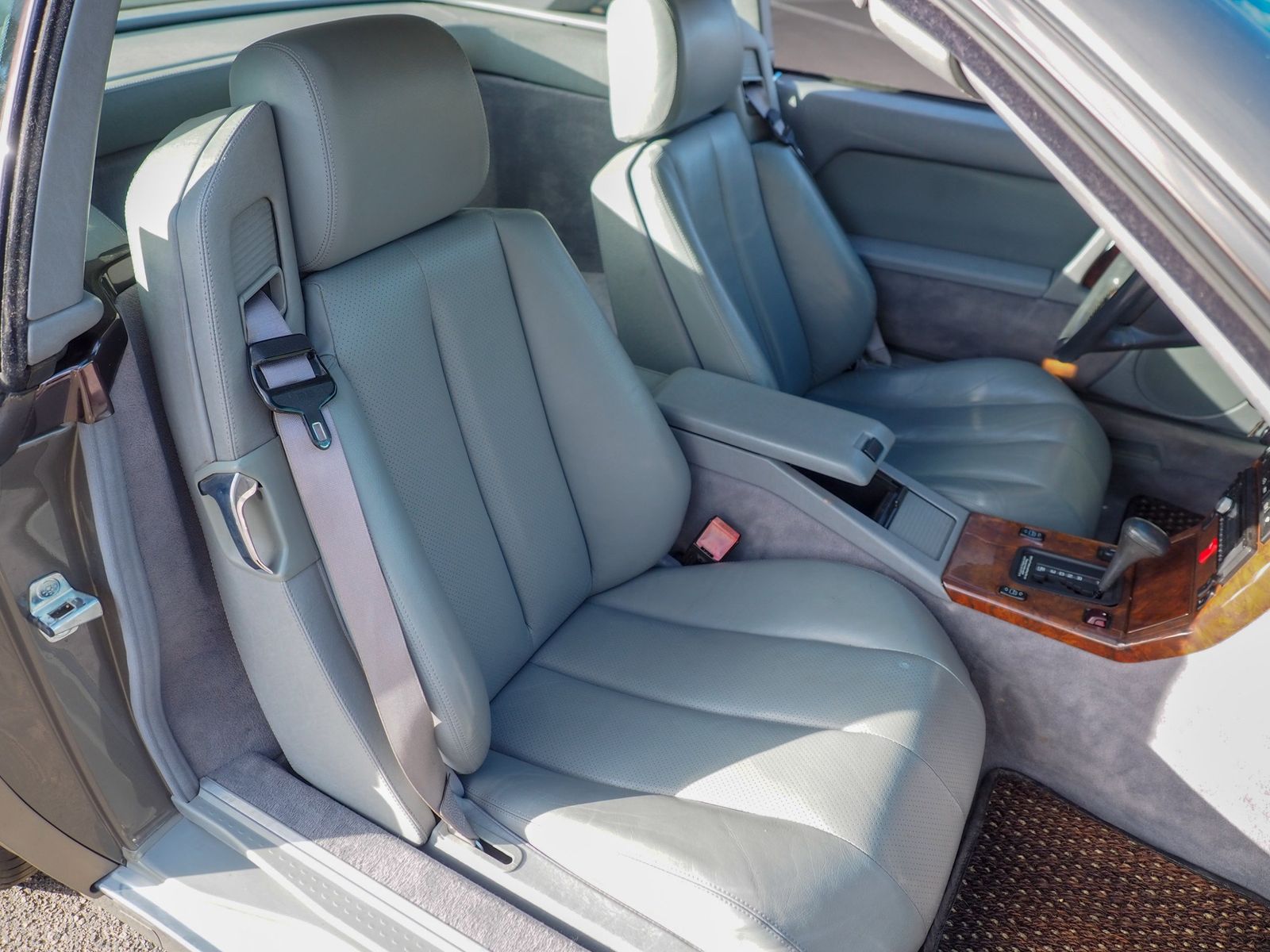 1992 Mercedes-Benz 500-Class 51