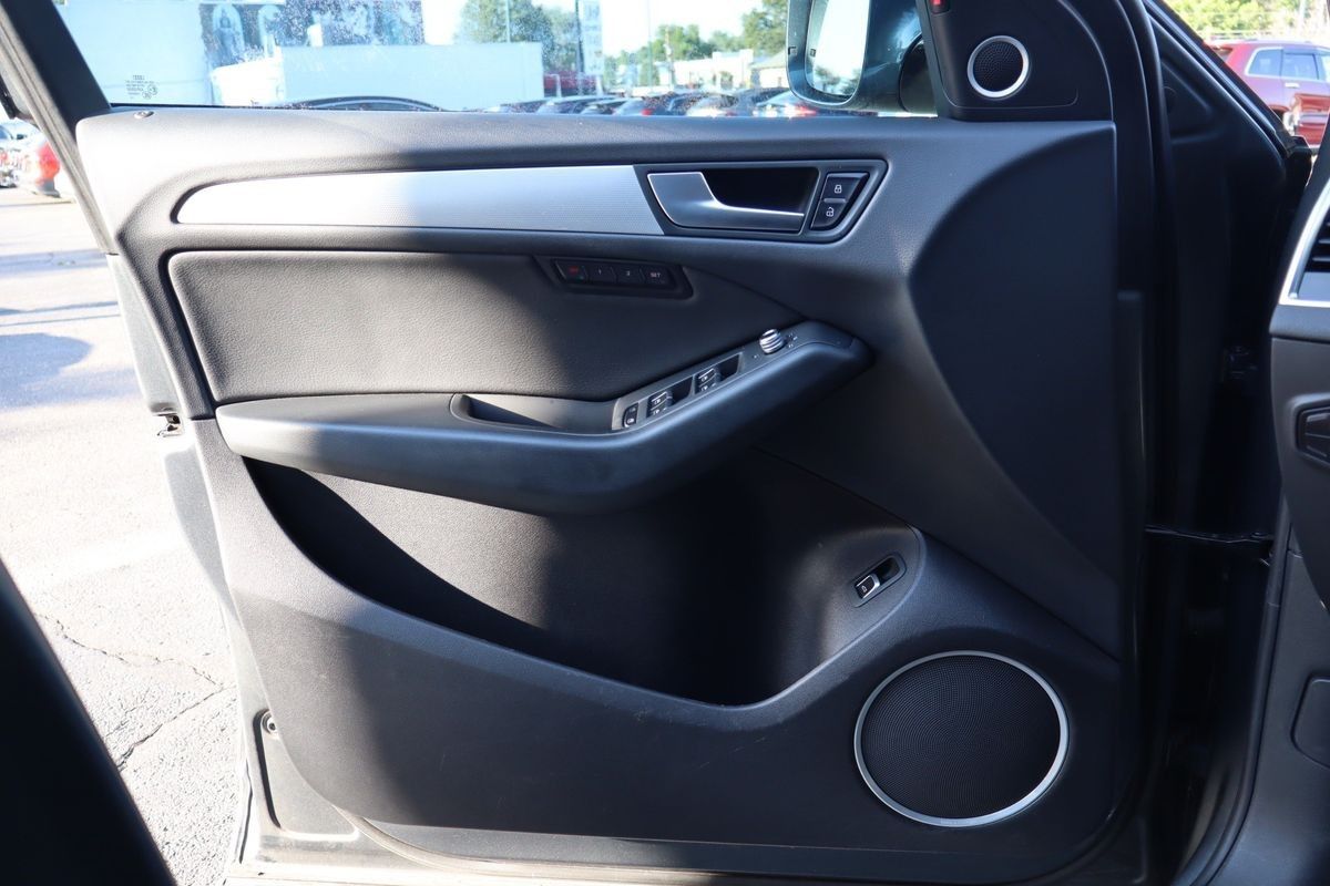 2017 Audi Q5 2.0T quattro Premium Plus