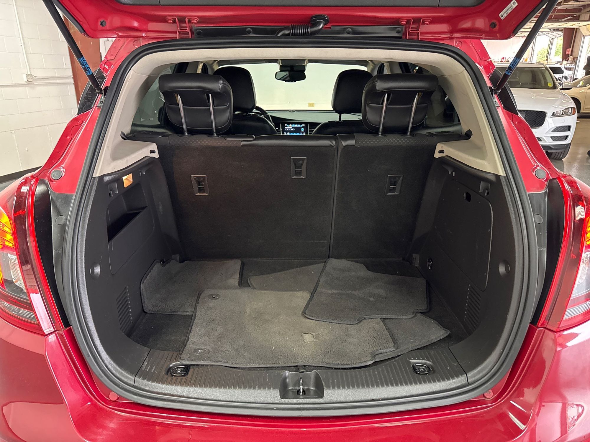 2019 Buick Encore Preferred photo 18