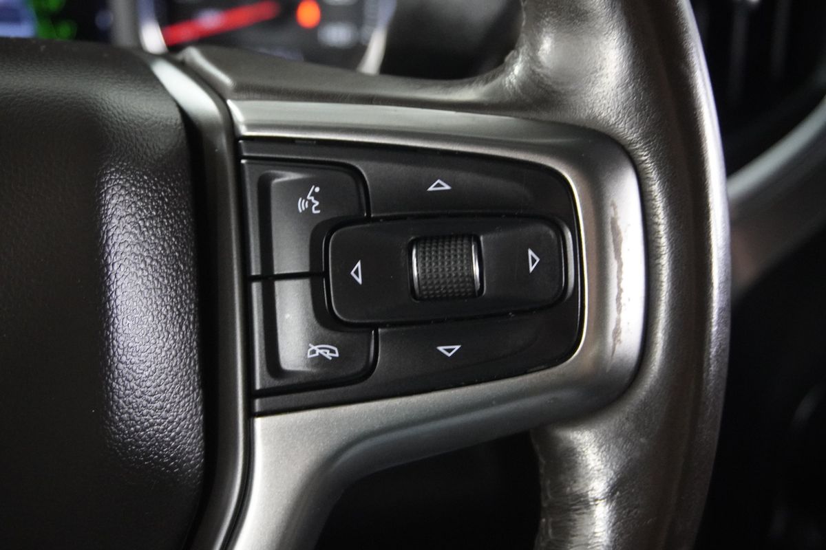 2021 Chevrolet Silverado 1500 4WD Crew Cab Short Bed LTZ