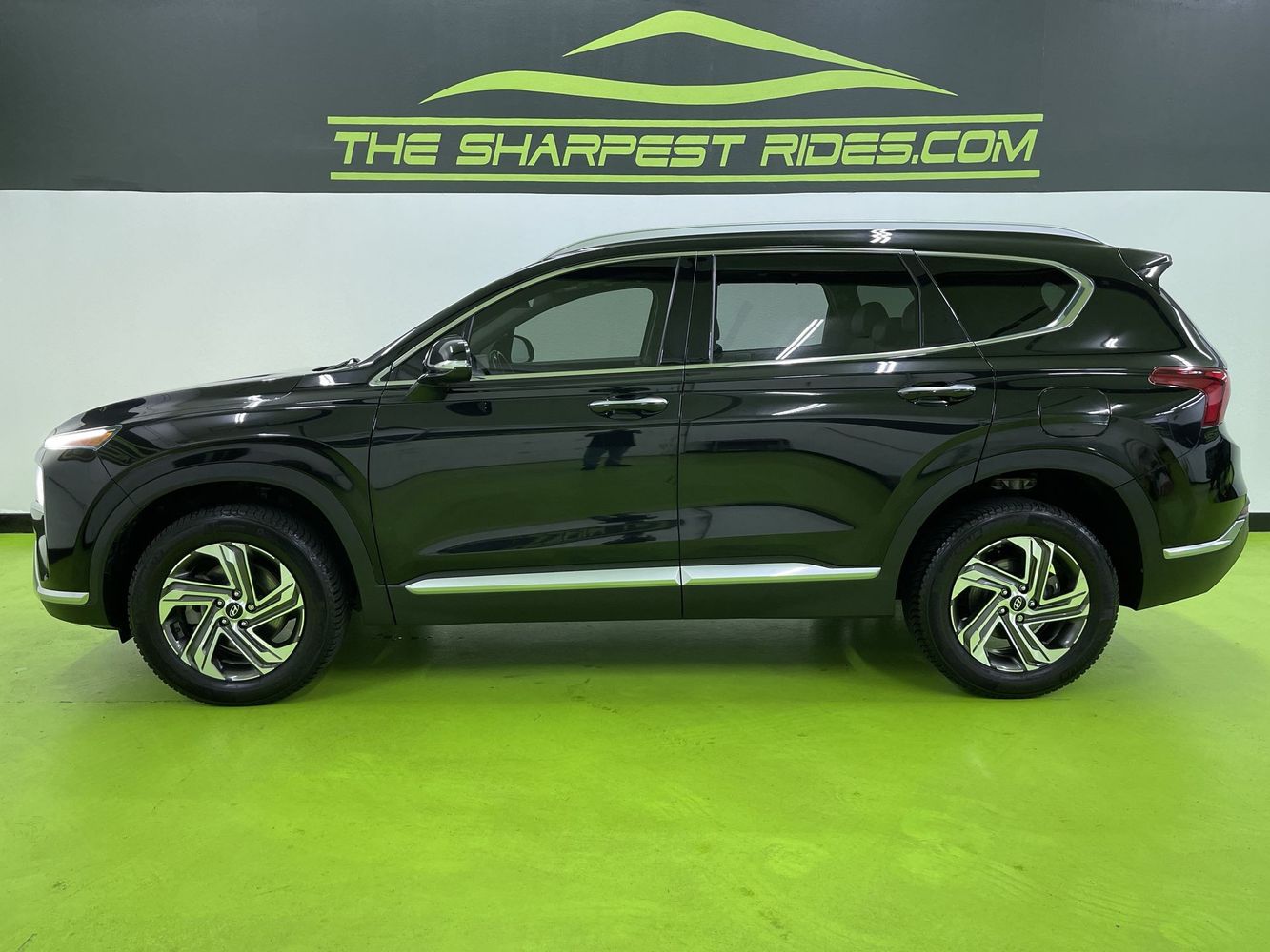 2022 Hyundai Santa Fe SEL Premium photo 5