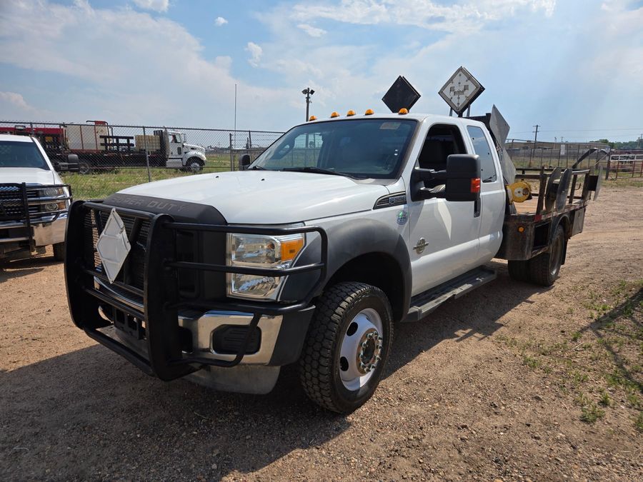 2013 Ford F-550 Chassis XL