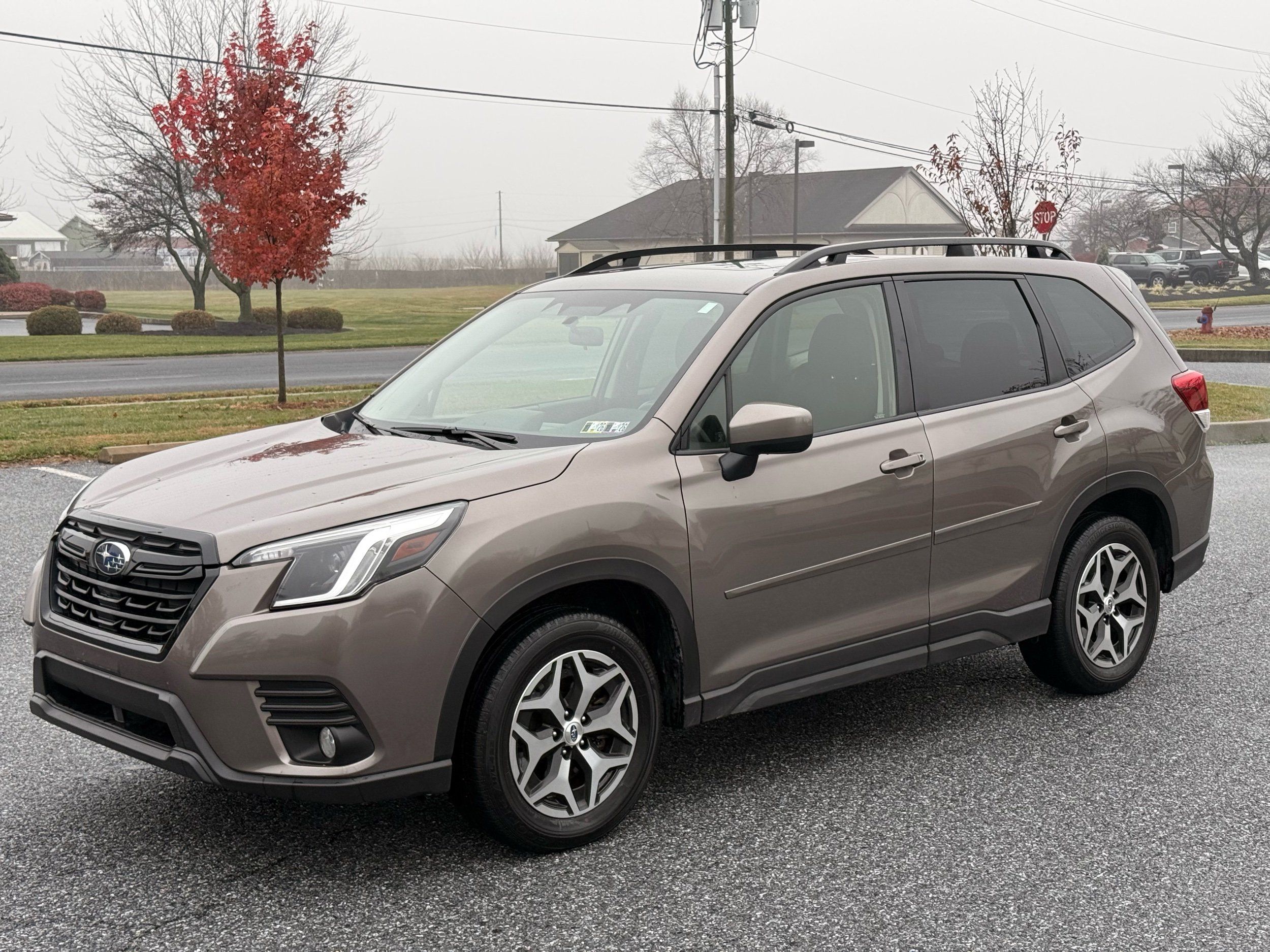 2022 Subaru Forester Premium photo 2