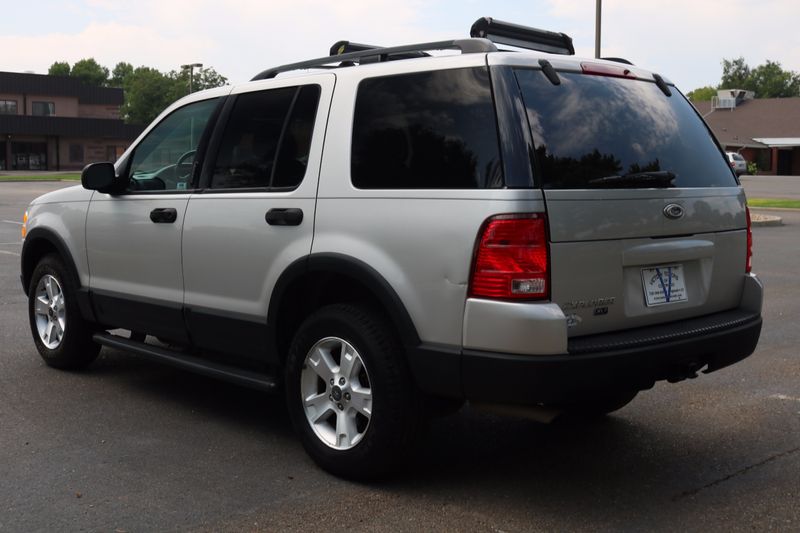 2003 ford explorer xlt levantado