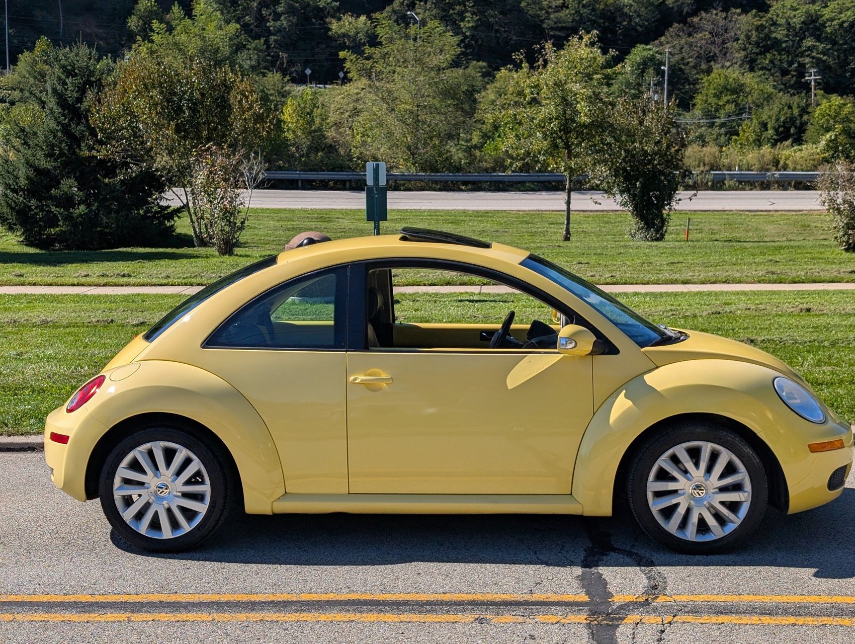 2008 Volkswagen New Beetle 7