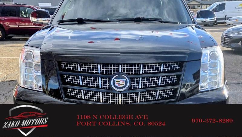 2013 Cadillac Escalade ESV Premium's photo