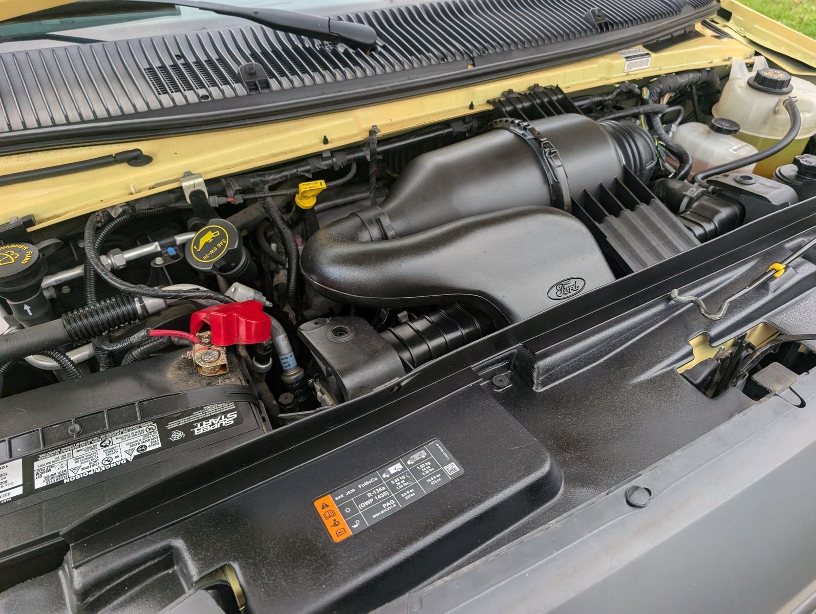 2019 Ford E-Series Chassis 138