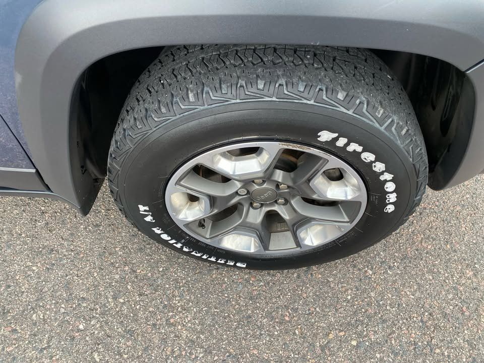 2019 Jeep Cherokee Trailhawk - Photo 16