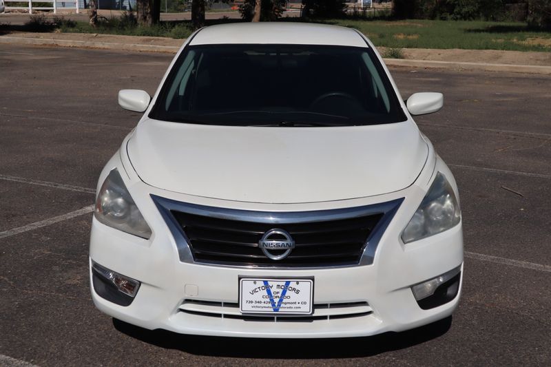 2015 Nissan Altima Photos