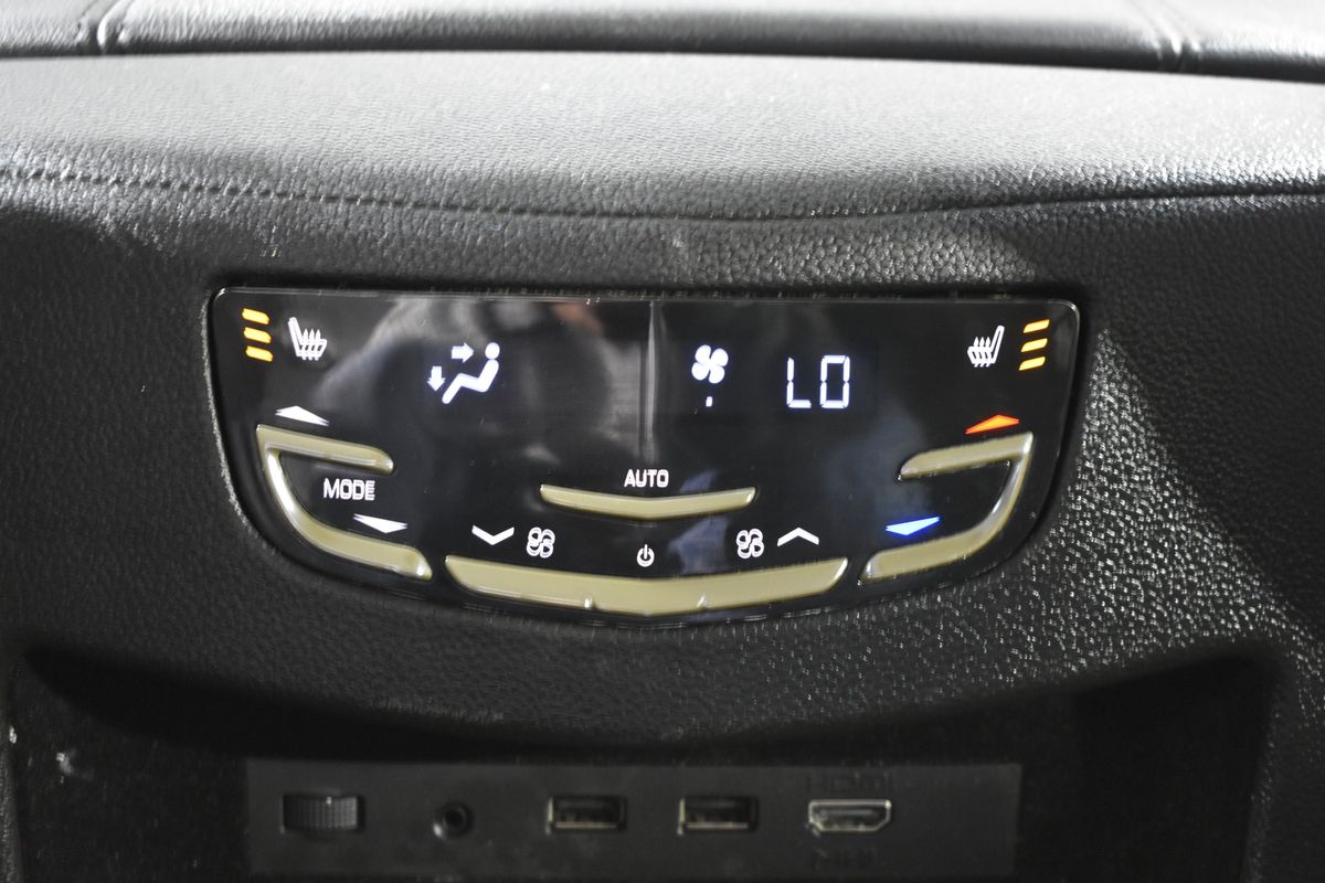 2018 Cadillac Escalade Luxury