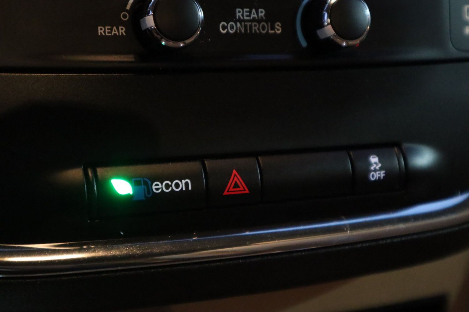 2016 Dodge Grand Caravan SXT | Victory Motors of Colorado